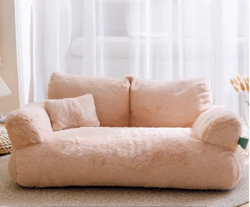 Luxuriöses Sofa für „pelzige Freunde“